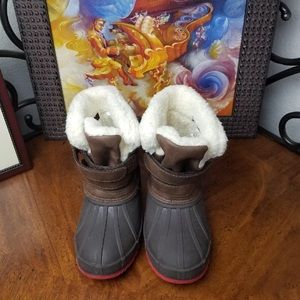 Cat & Jack Thermolite childrens snow boots size 11